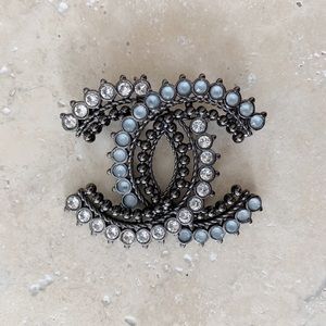 CHANEL Jewelry - CHANEL Rhinestone Brooch CHANEL Jewelry - CHANEL Rhinestone Brooch